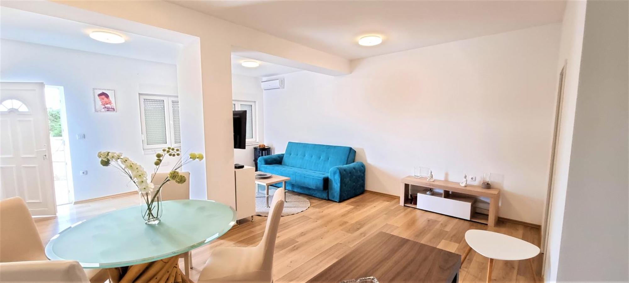 Tiffany Apartmán *